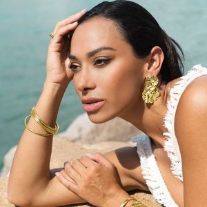 18K Gold Filled Circle Minimalist Round Stud Earrings